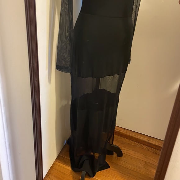 Ladies dress - Picture 2 of 9